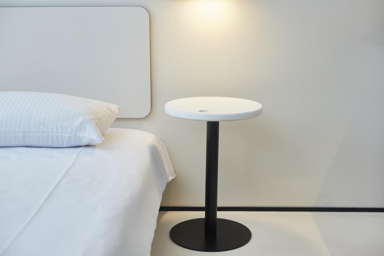 Ultramarinn Hotel Oldenburg Bagian luar foto