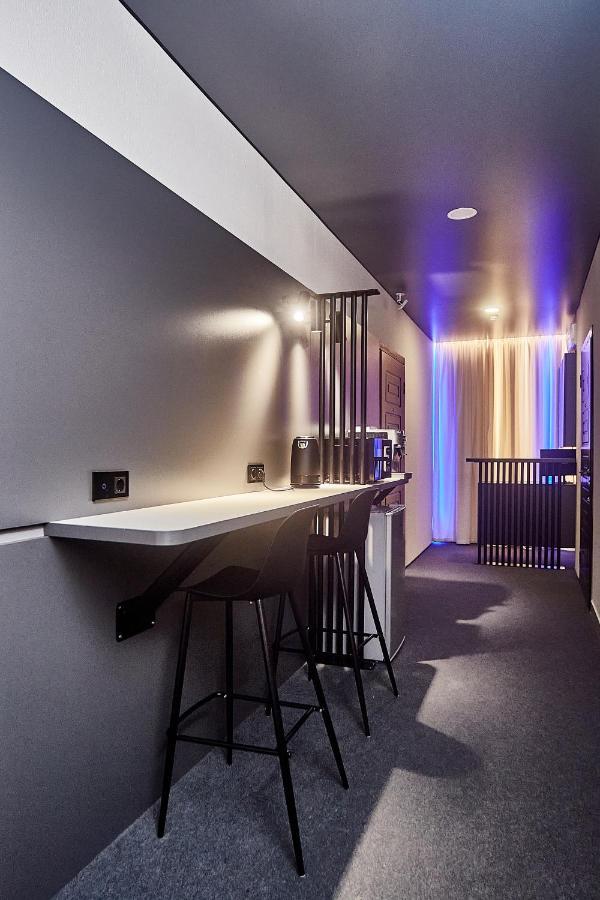 Ultramarinn Hotel Oldenburg Bagian luar foto