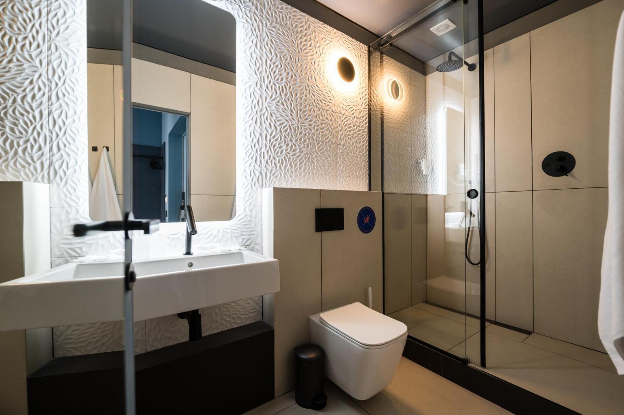 Ultramarinn Hotel Oldenburg Bagian luar foto