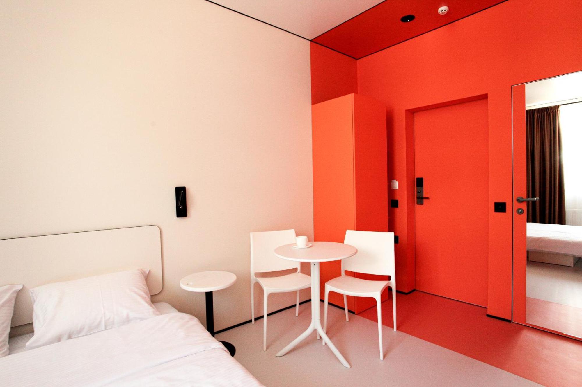 Ultramarinn Hotel Oldenburg Bagian luar foto